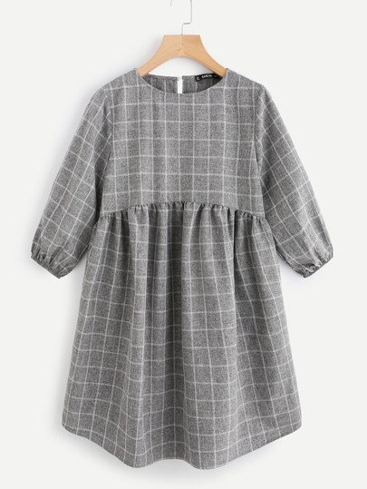 Robe avec bouton avec manche lanterne