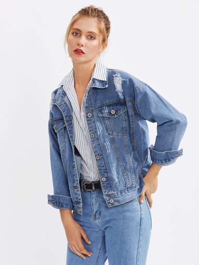 Cazadora rota en denim de hombros caídos