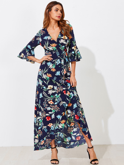 Robe à volants avec manche trompe imprimé plante
