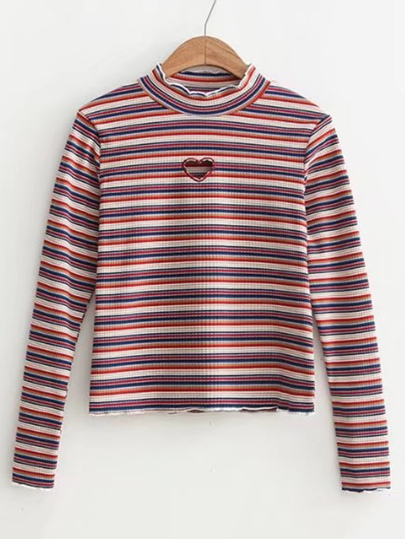 T-shirt a righe a taglio a cuore
