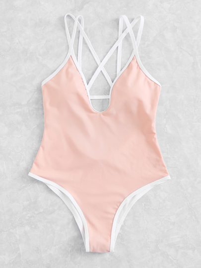 Costume da bagno con scollo profondo