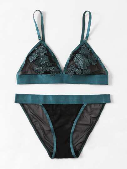 Conjunto de malla con aplicación de flor