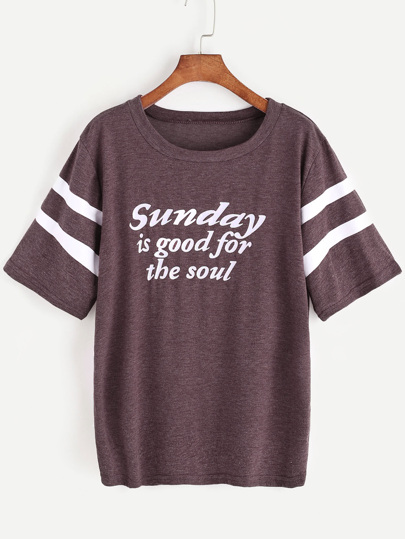 Camiseta con estampado de slogan de raya universitaria