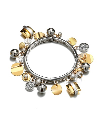 Bracelet décoré des paillettes détail de strass
