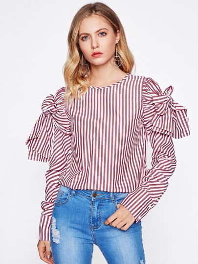 Bluse mit Schleife auf den Ärmeln und Streifen