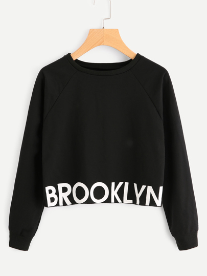 Sudadera corta de manga raglán con letras