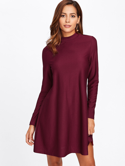 Vestido de canalé con cremallera en la parte trasera