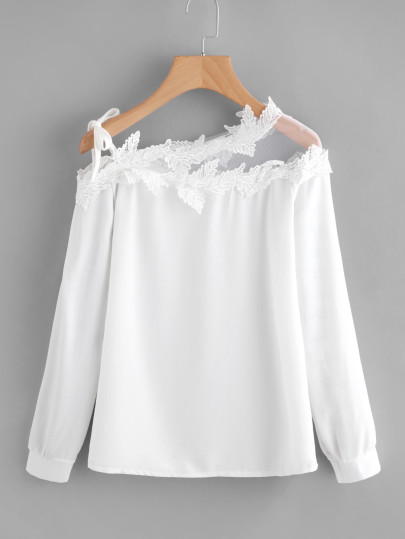 Blouse épaules dénudées asymétrique à maille en crochet avec des appliques