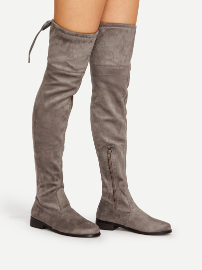Bottes rondes à la cuisse à lacets