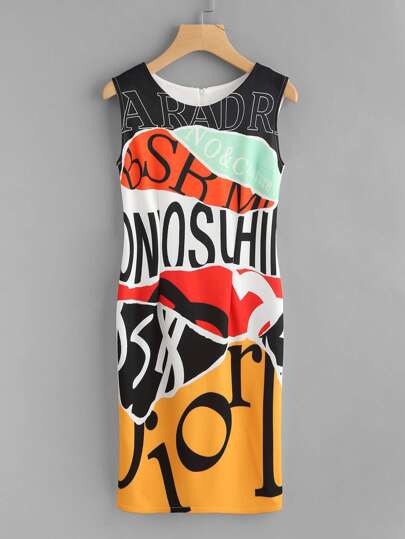 Vestido ajustado con retazos con estampado de letras al azar