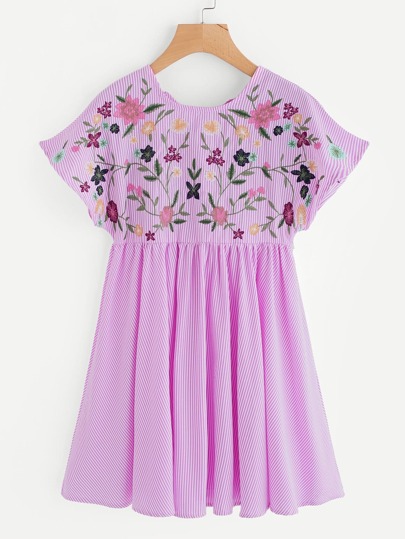 Flower Embroidered Tie Up V Back Smock Dress