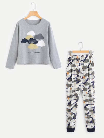 Conjunto de pijama con nube
