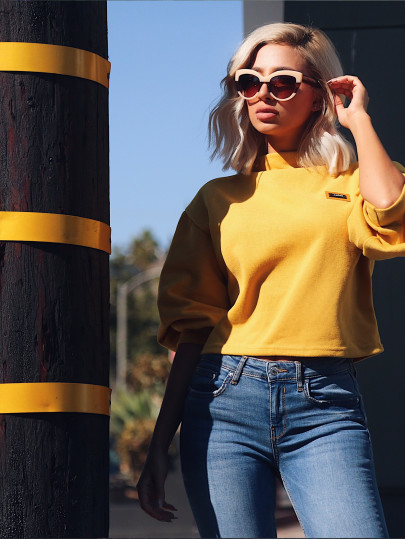 Sweat-shirt collier entonnoir manchon de lanterne à l'épaule laissé avec piéces -jaune