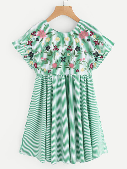 Flower Embroidered Tie Up V Back Smock Dress