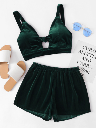 Top court avec nœud avec Shorts