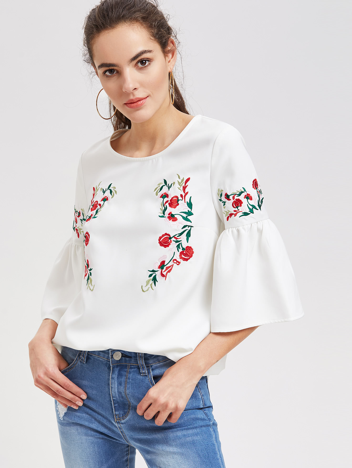Symmetric Flower Embroidered Fluted Sleeve Top