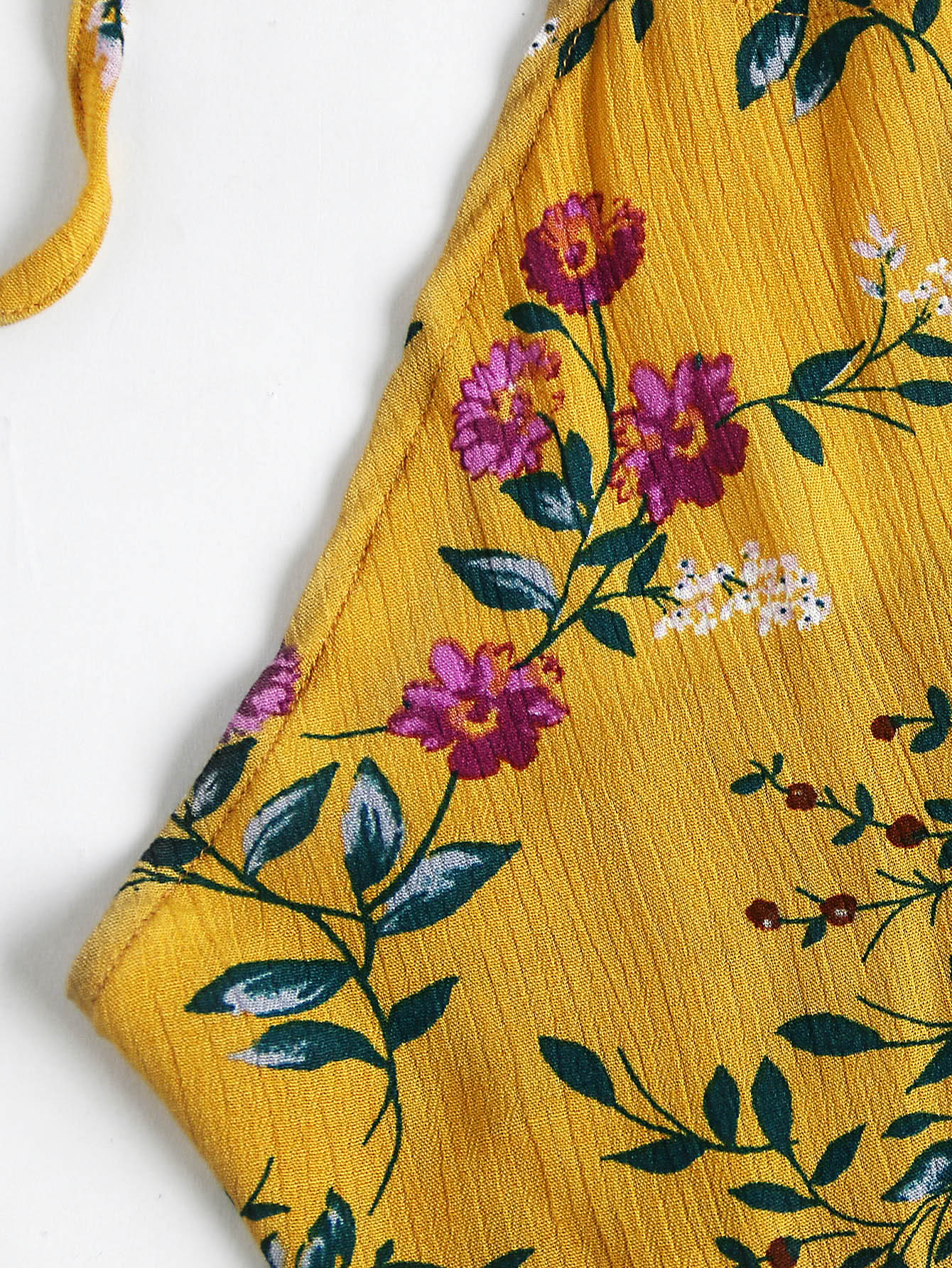 Floral Print Random Tie Open Back Crop Top With Shorts SheIn(Sheinside)