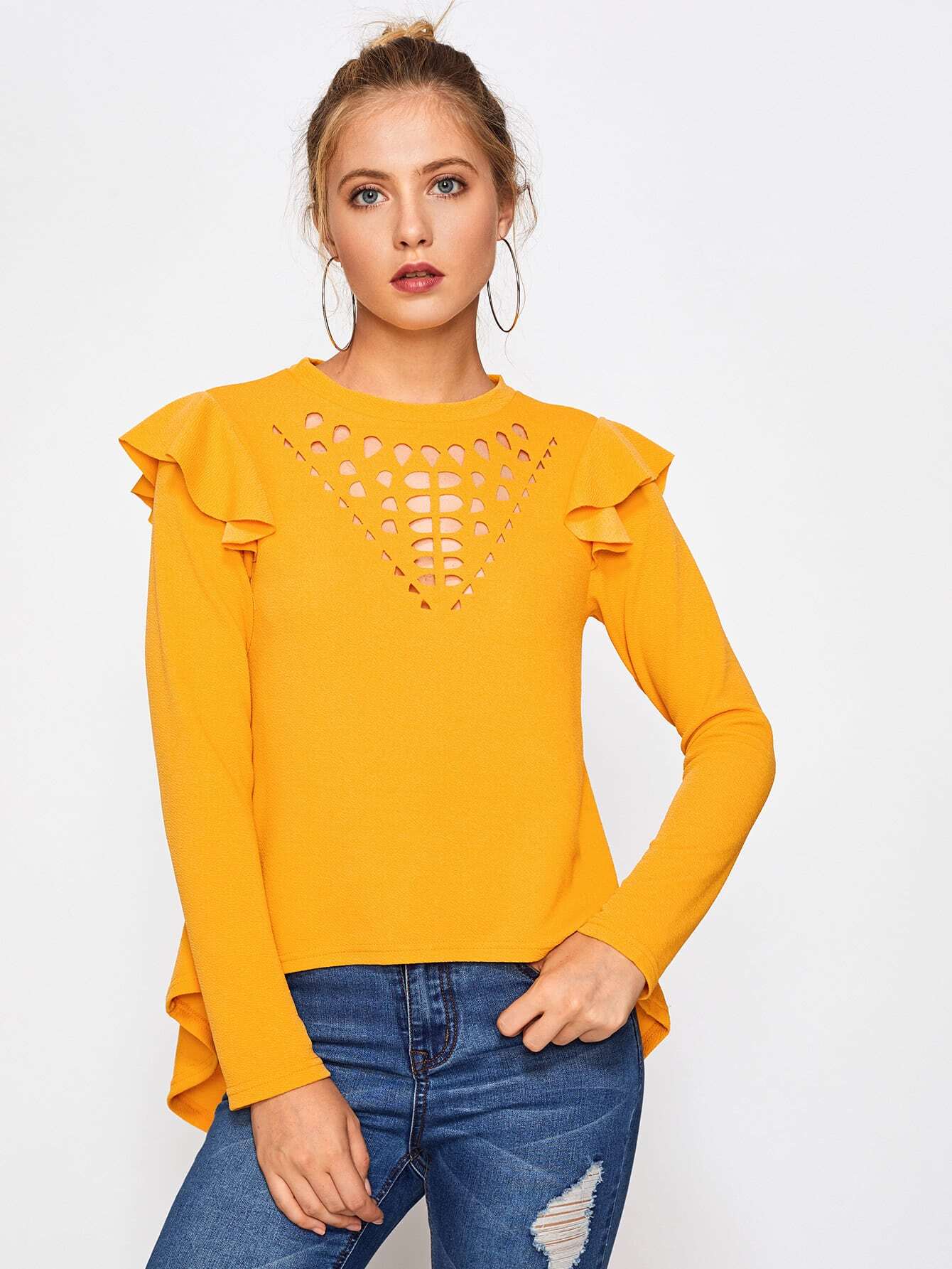 Модный асимметричный джемпер с узором