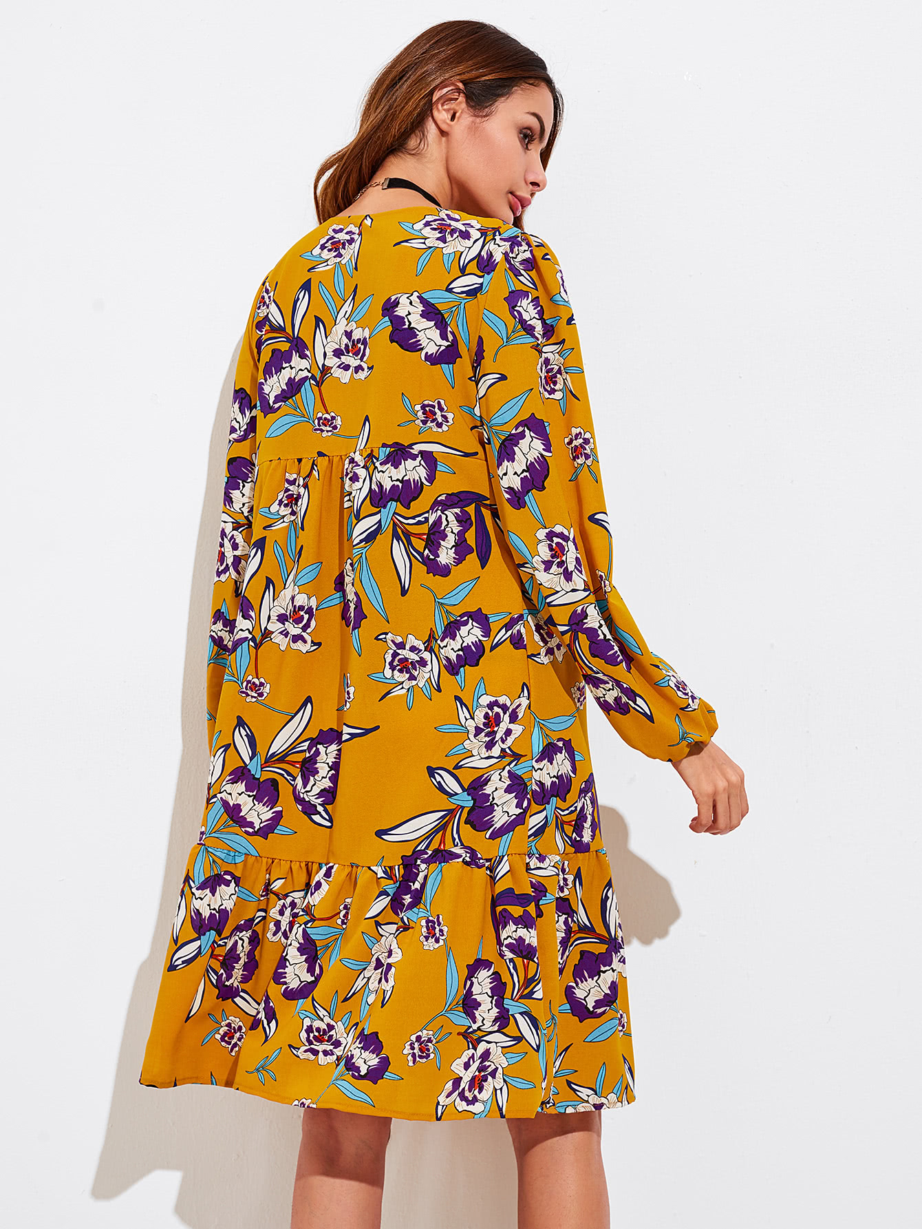 All Over Florals Vneckline Tiered Peasant Dress SheIn(Sheinside)