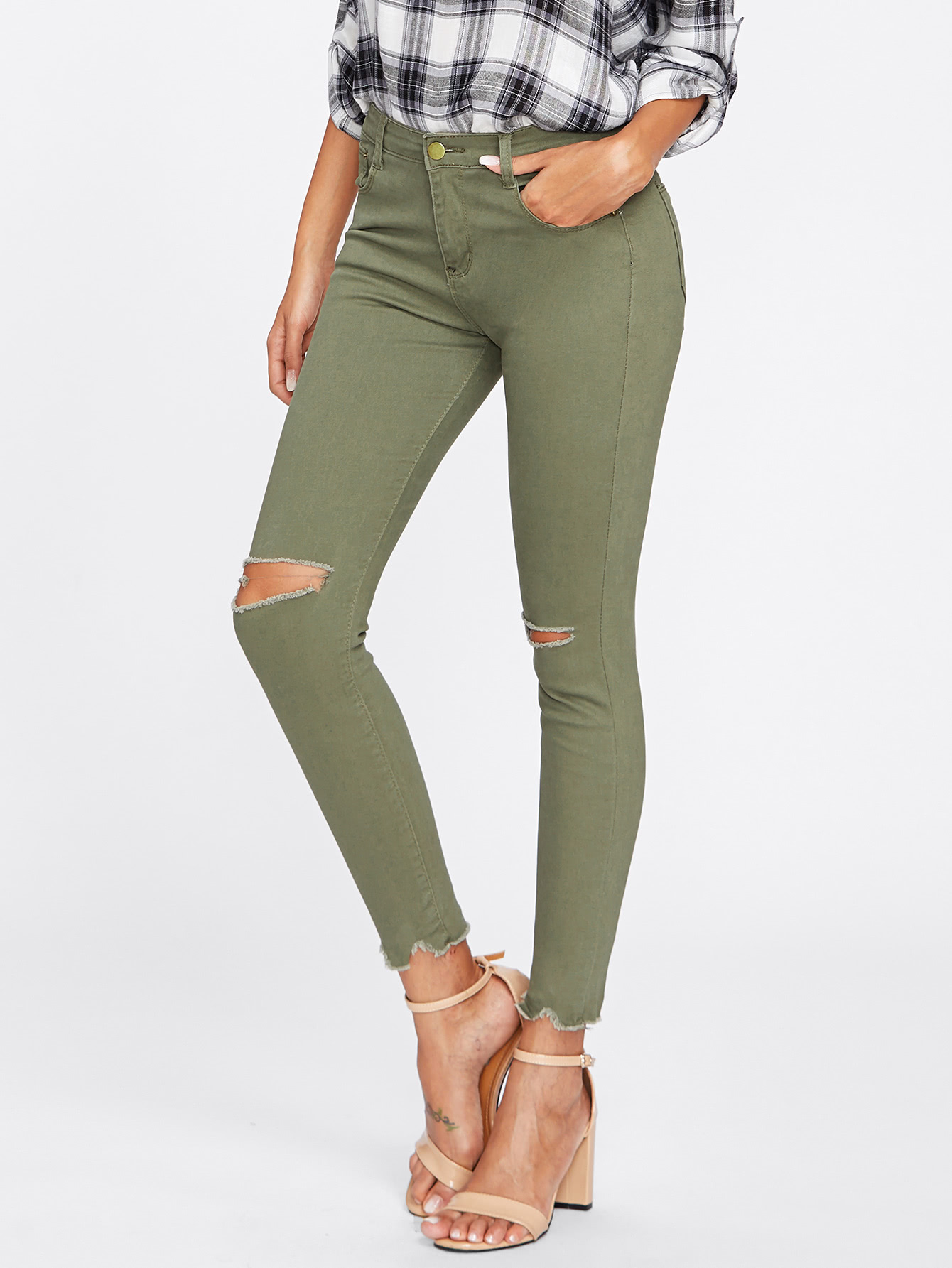 Модные джинсы с разрезом