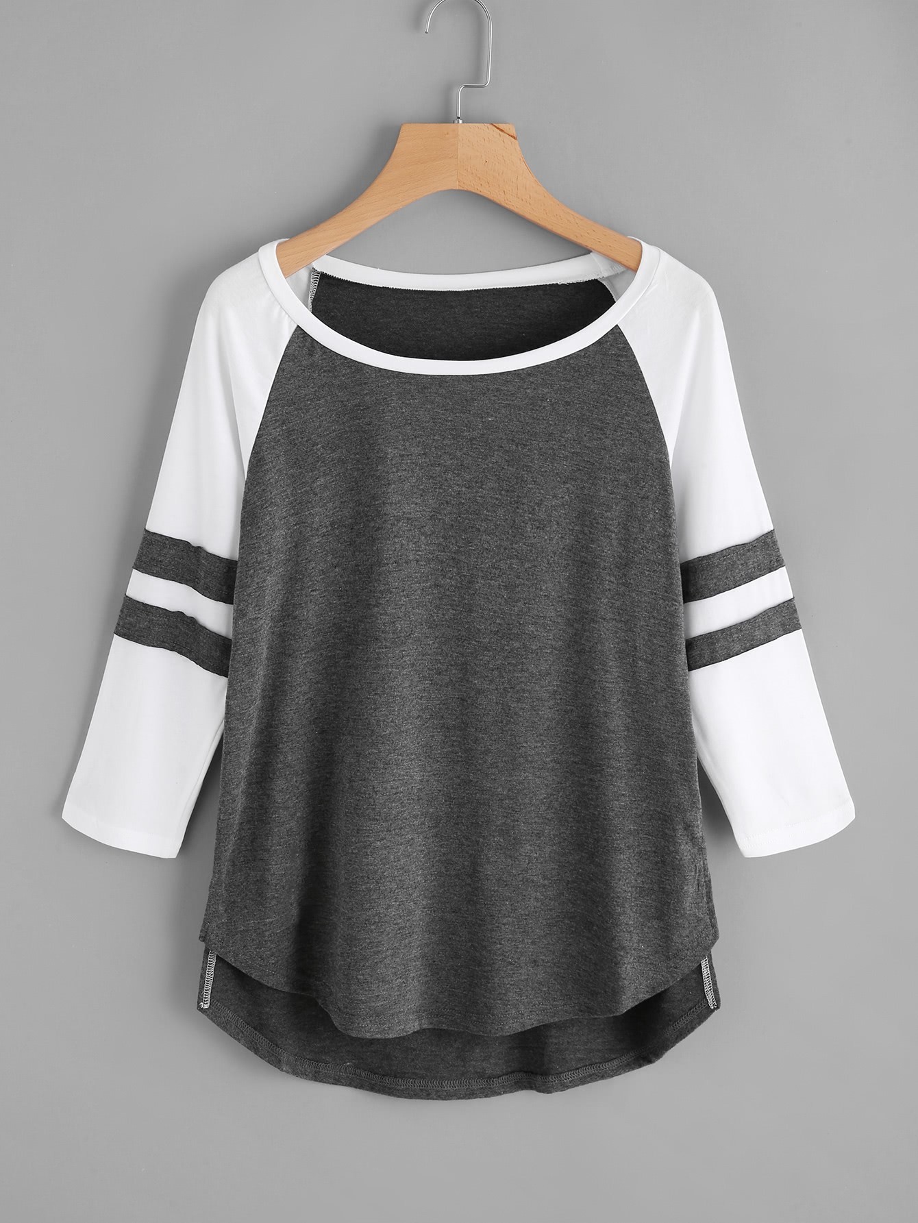 Модный асимметричный джемпер