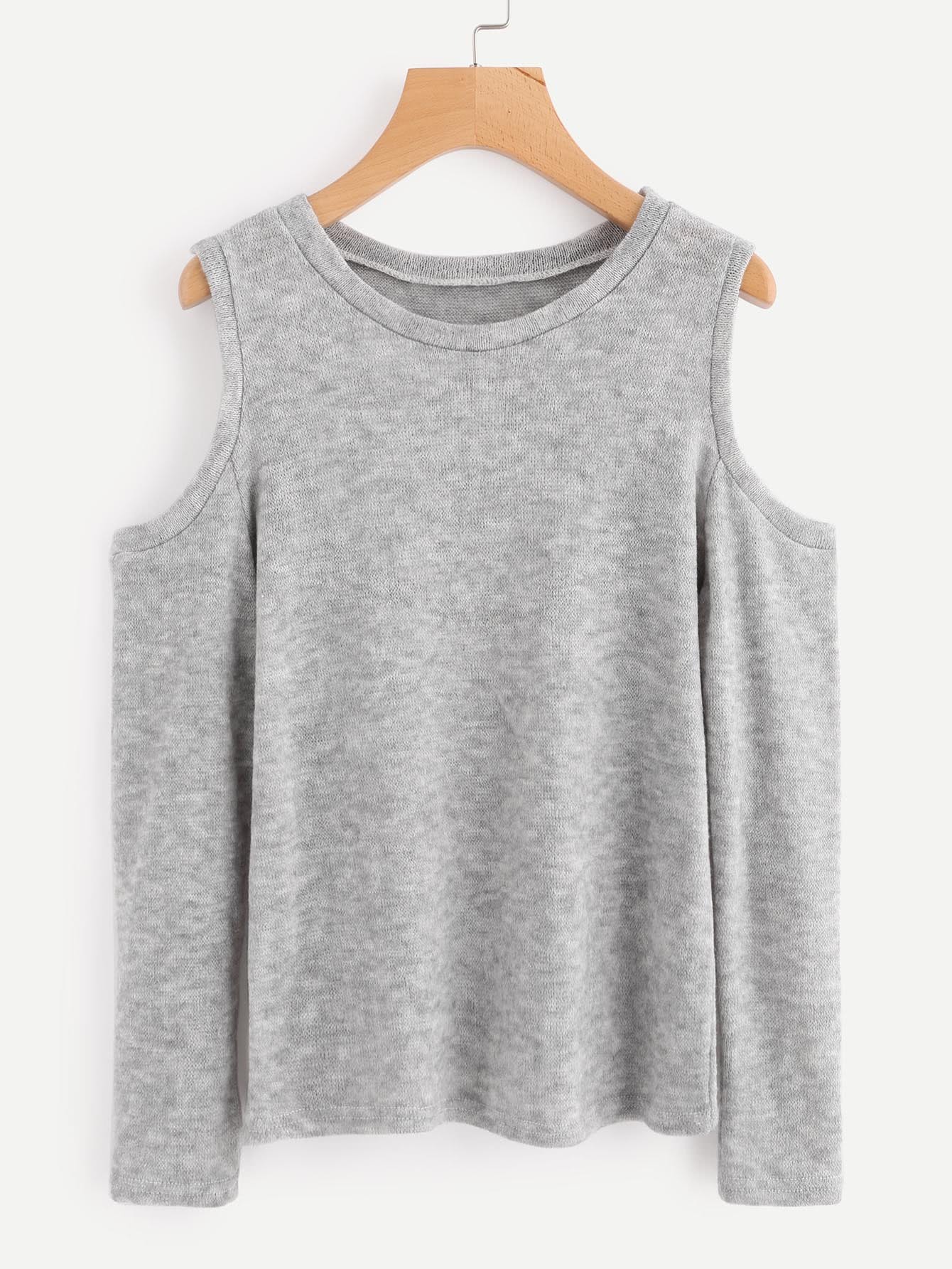 Модный джемпер с открытыми плечами