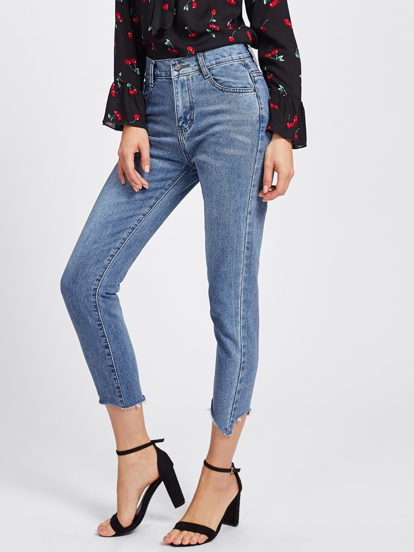 Модные джинсы