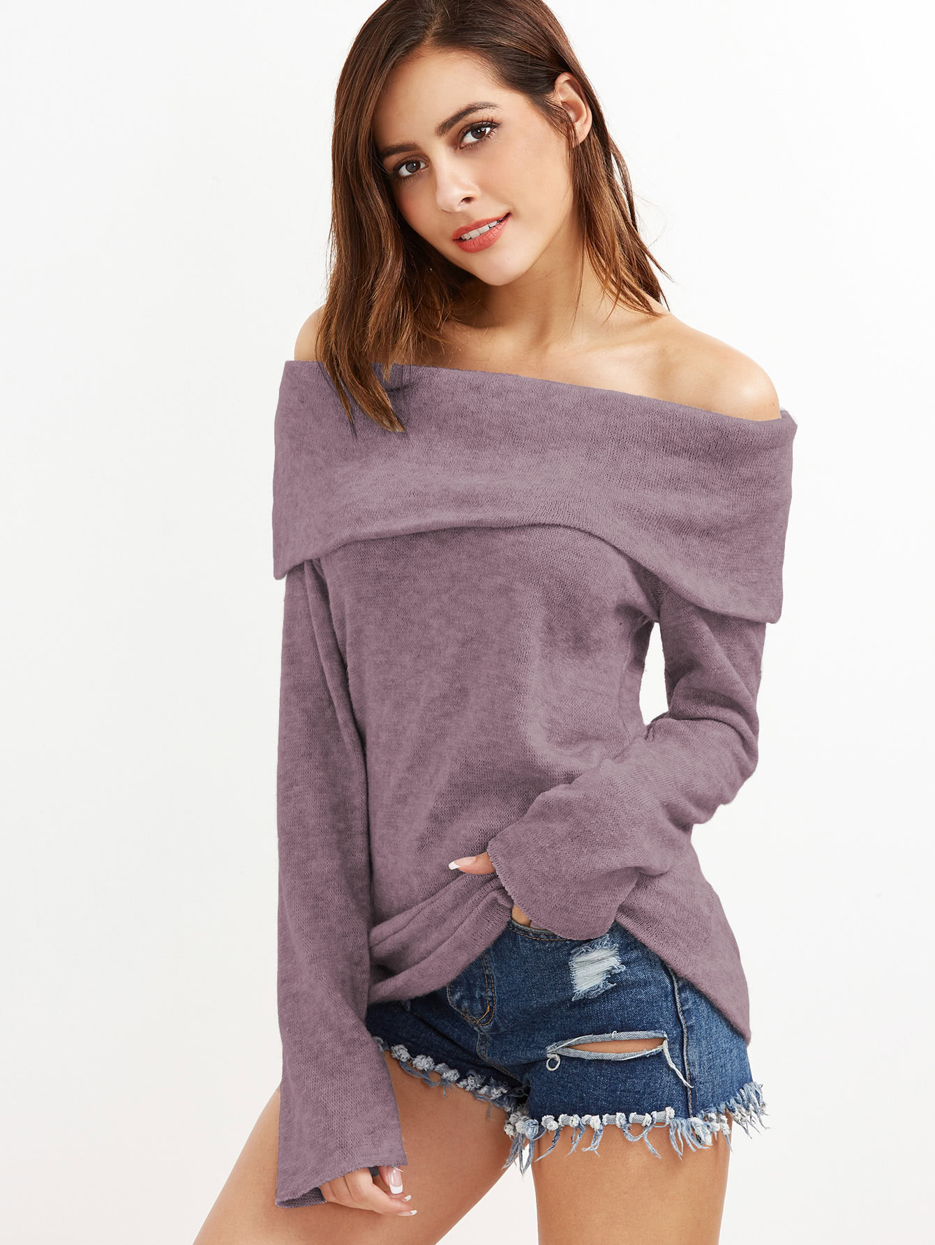 Модный вязаный джемпер с открытыми плечами