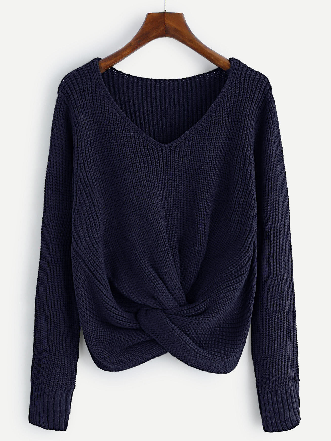 Модный джемпер с V-образным вырезом