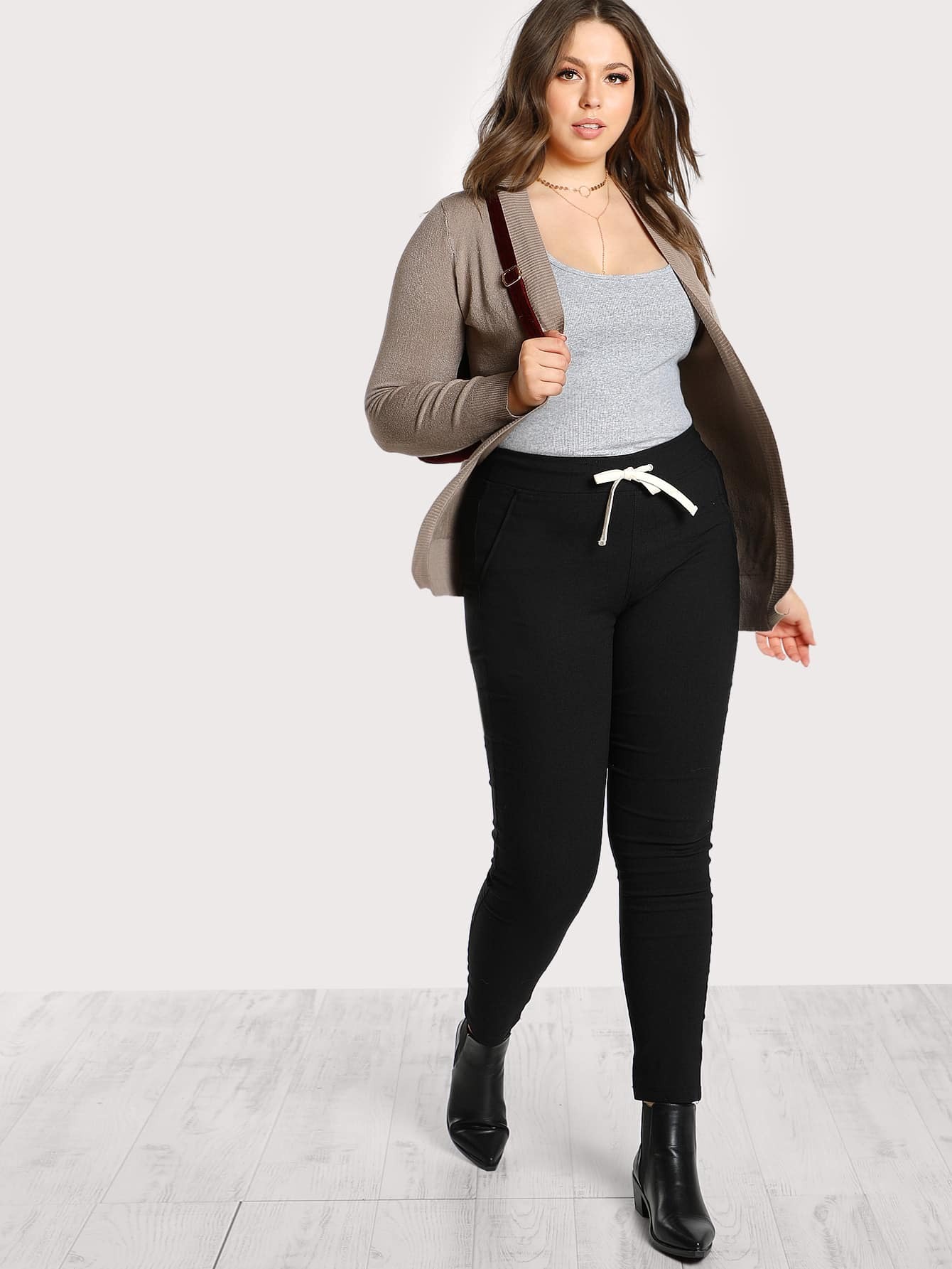 Модные джинсы на кулиске