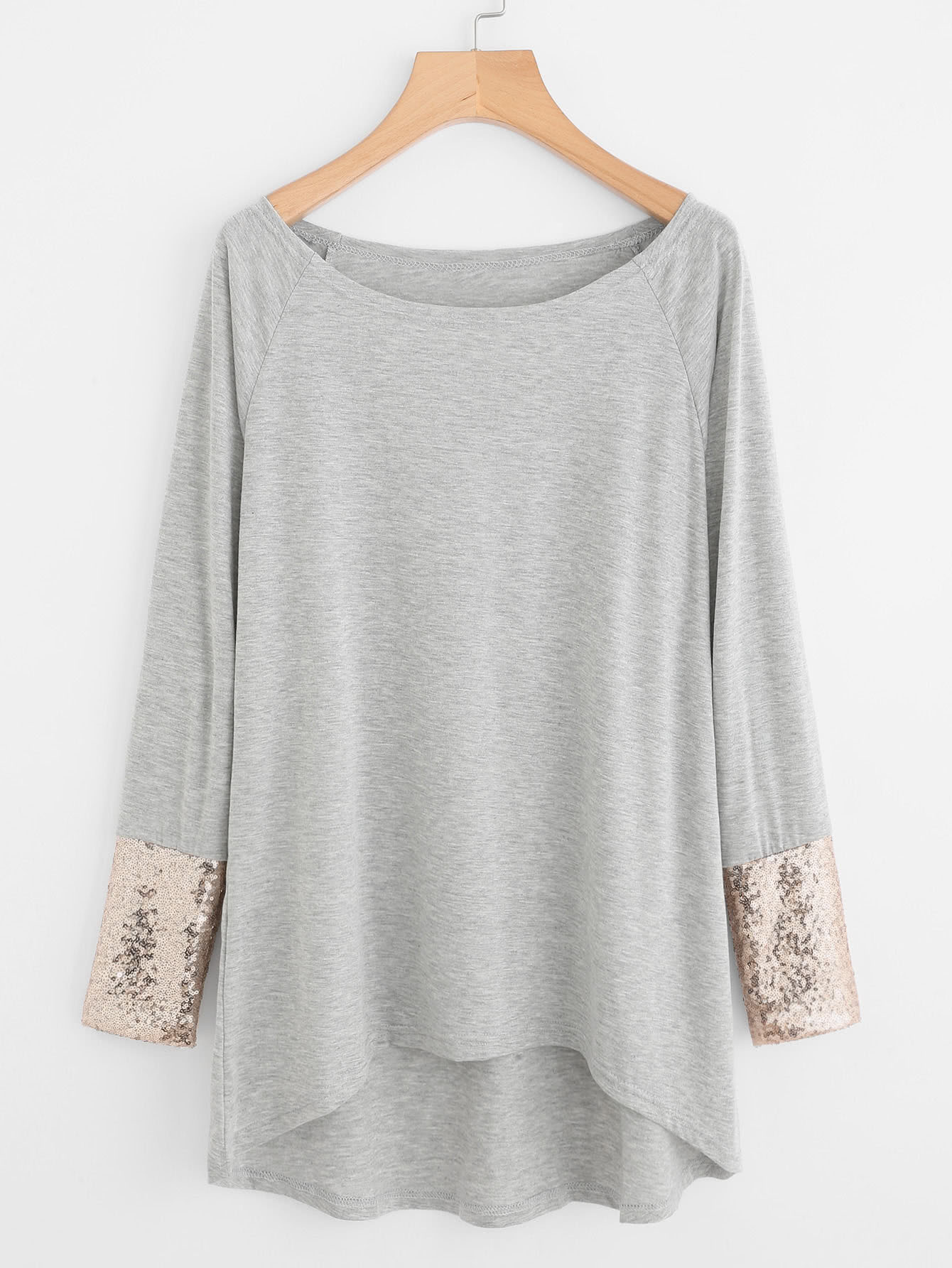 Модный асимметричный джемпер с блестками