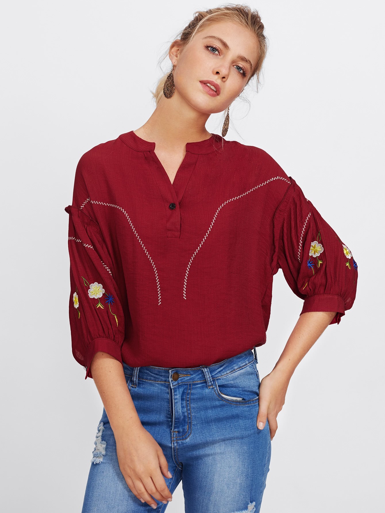 цены Embroidered Frilled Detail Slit Side Blouse