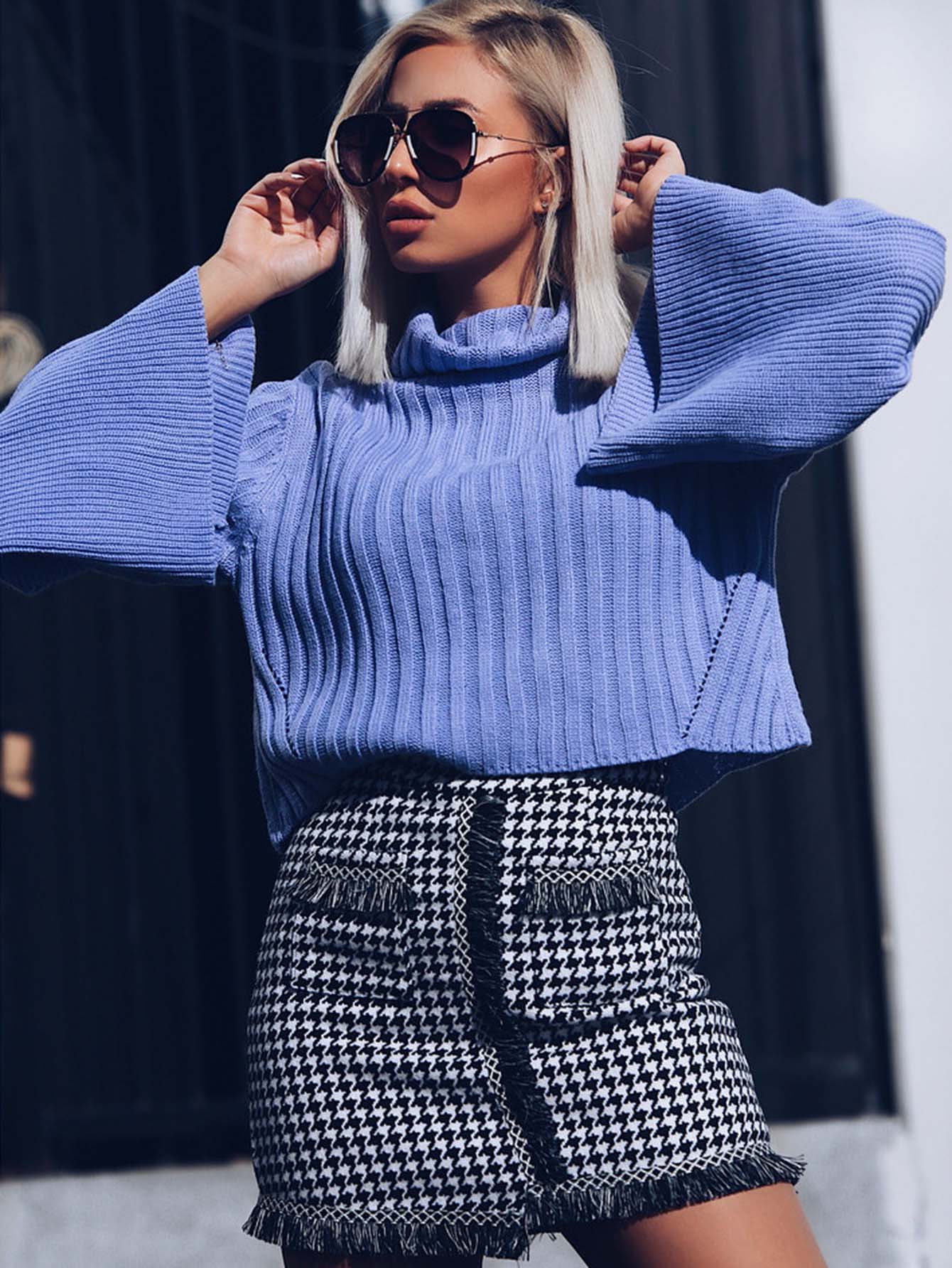 Модный вязаный джемпер