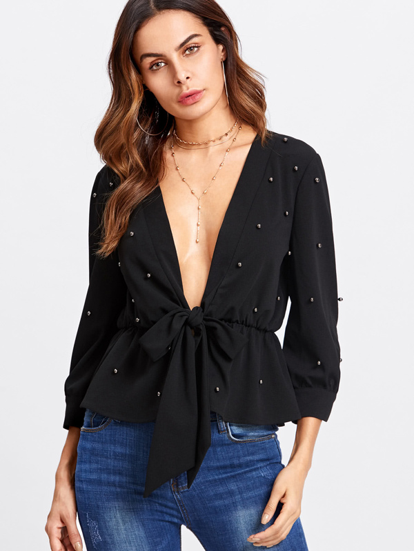 http://de.shein.com/Allover-Beading-Knot-Front-Peplum-Blouse-p-397045-cat-1733.html?utm_source=lifefeminin&utm_medium=blogger&url_from=lifefeminin