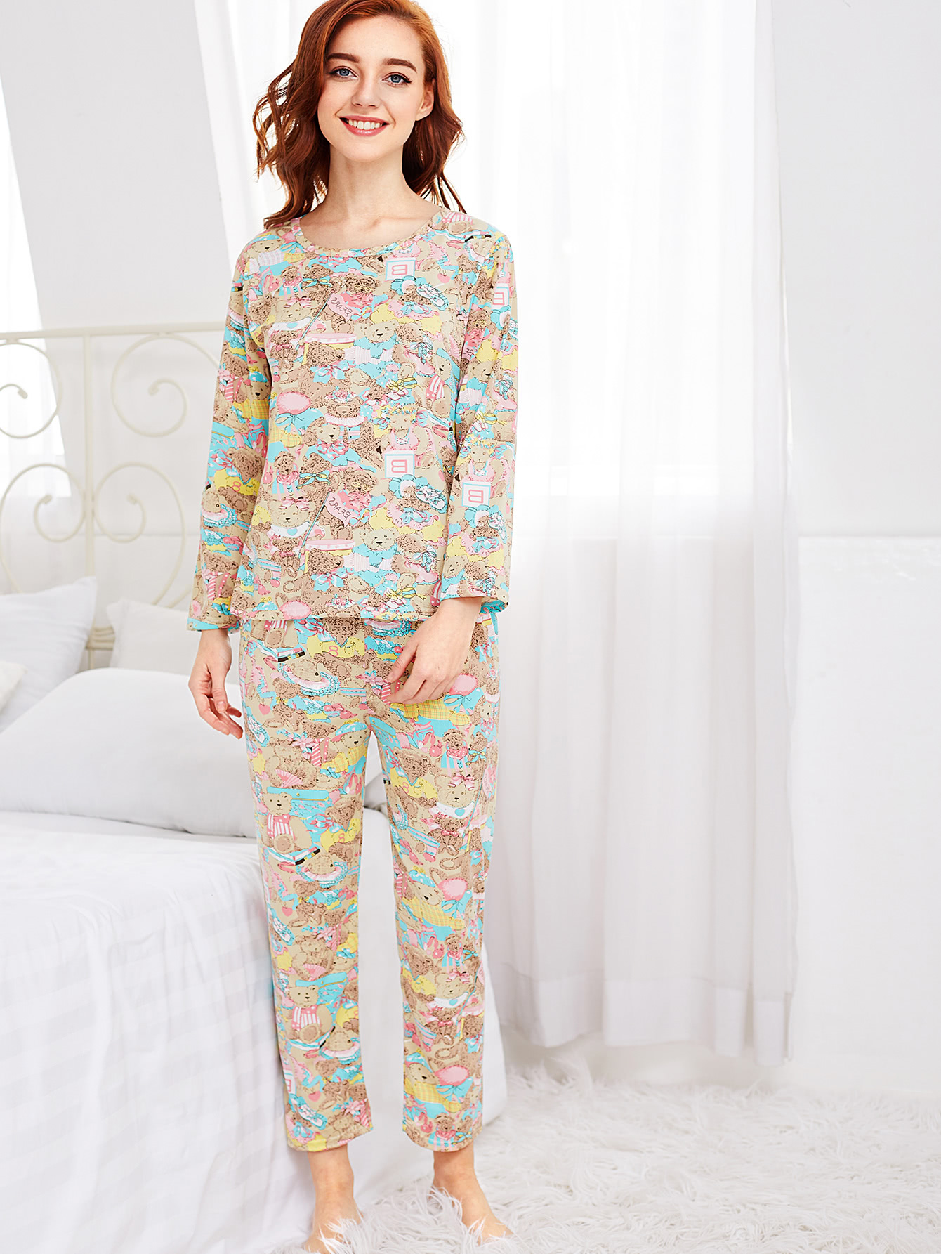 All Over Cartoon Bear Print Tee & Pants Pj Set