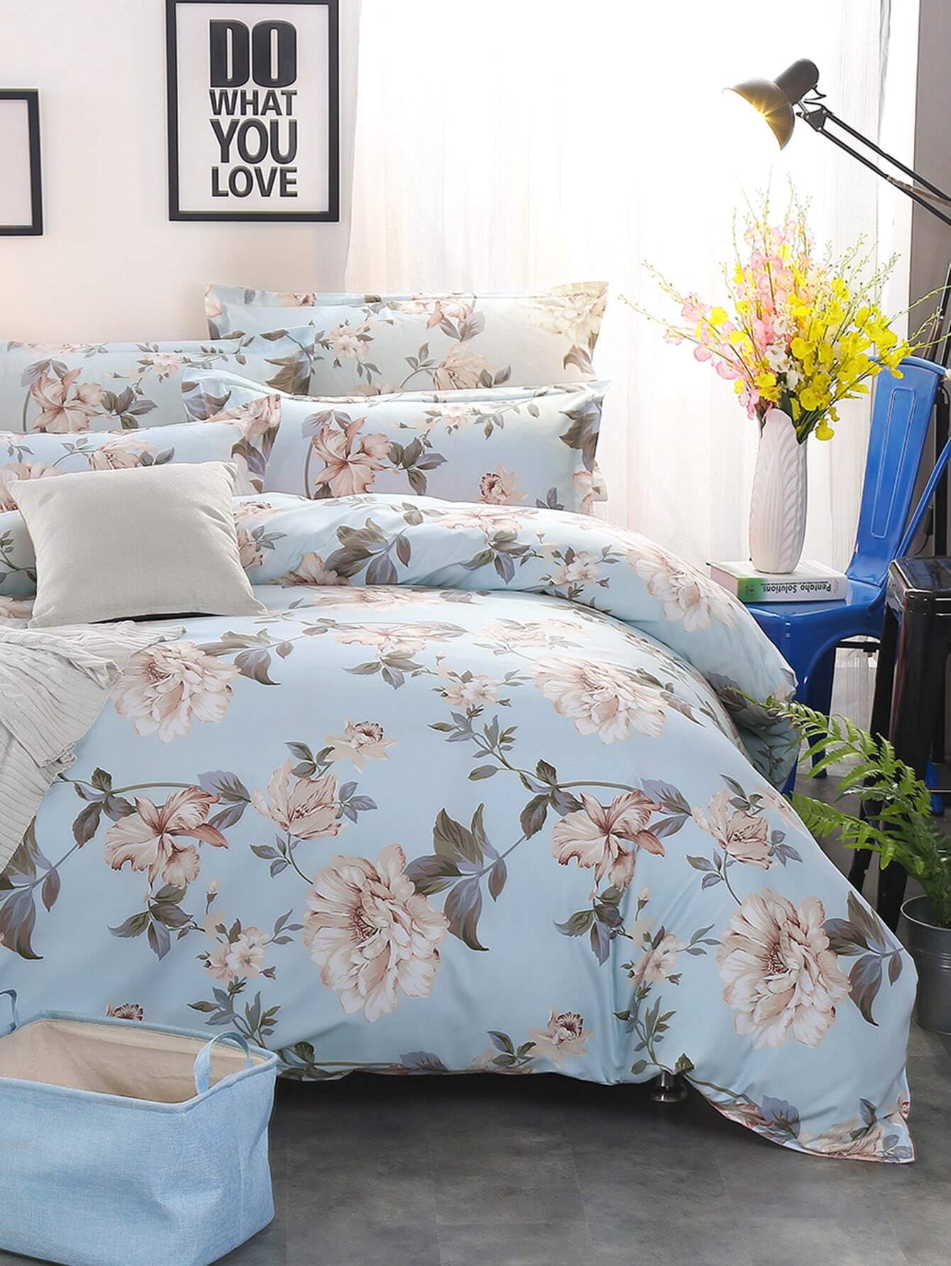 2.2m 4Pcs All Over Florals Print Bedding Set