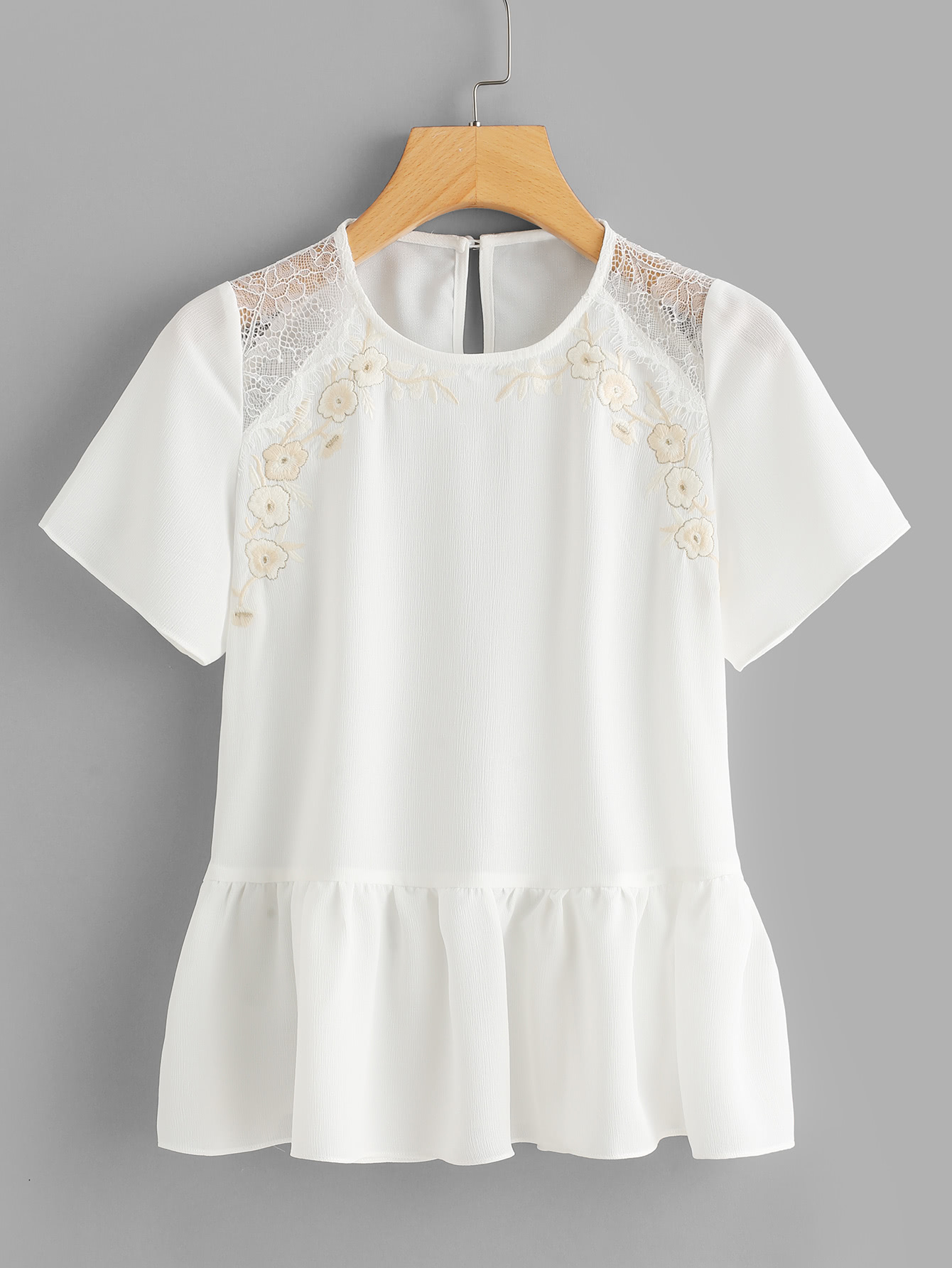 Топ с вышивкой цветы и оборками