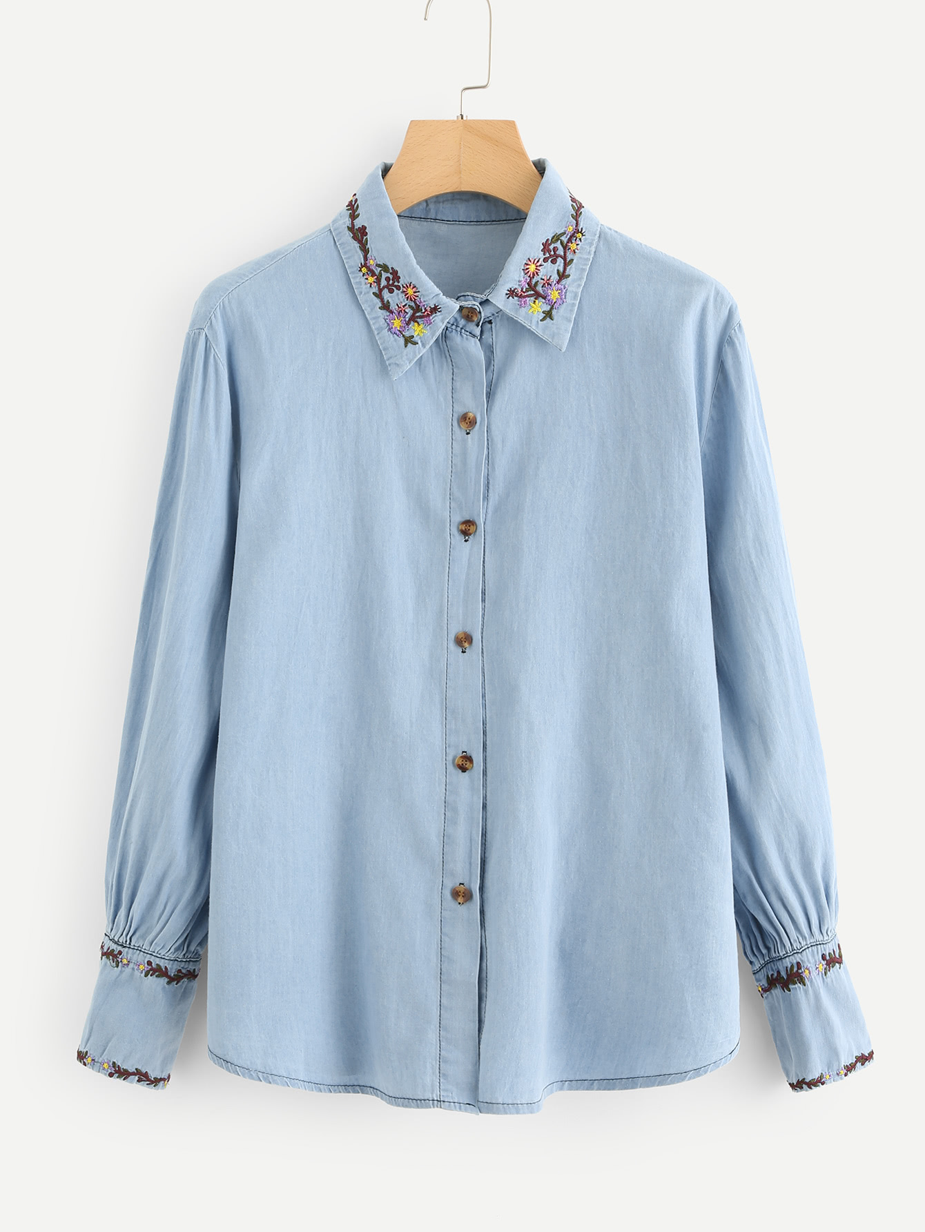 Джинсовая рубашка с принтом цветы