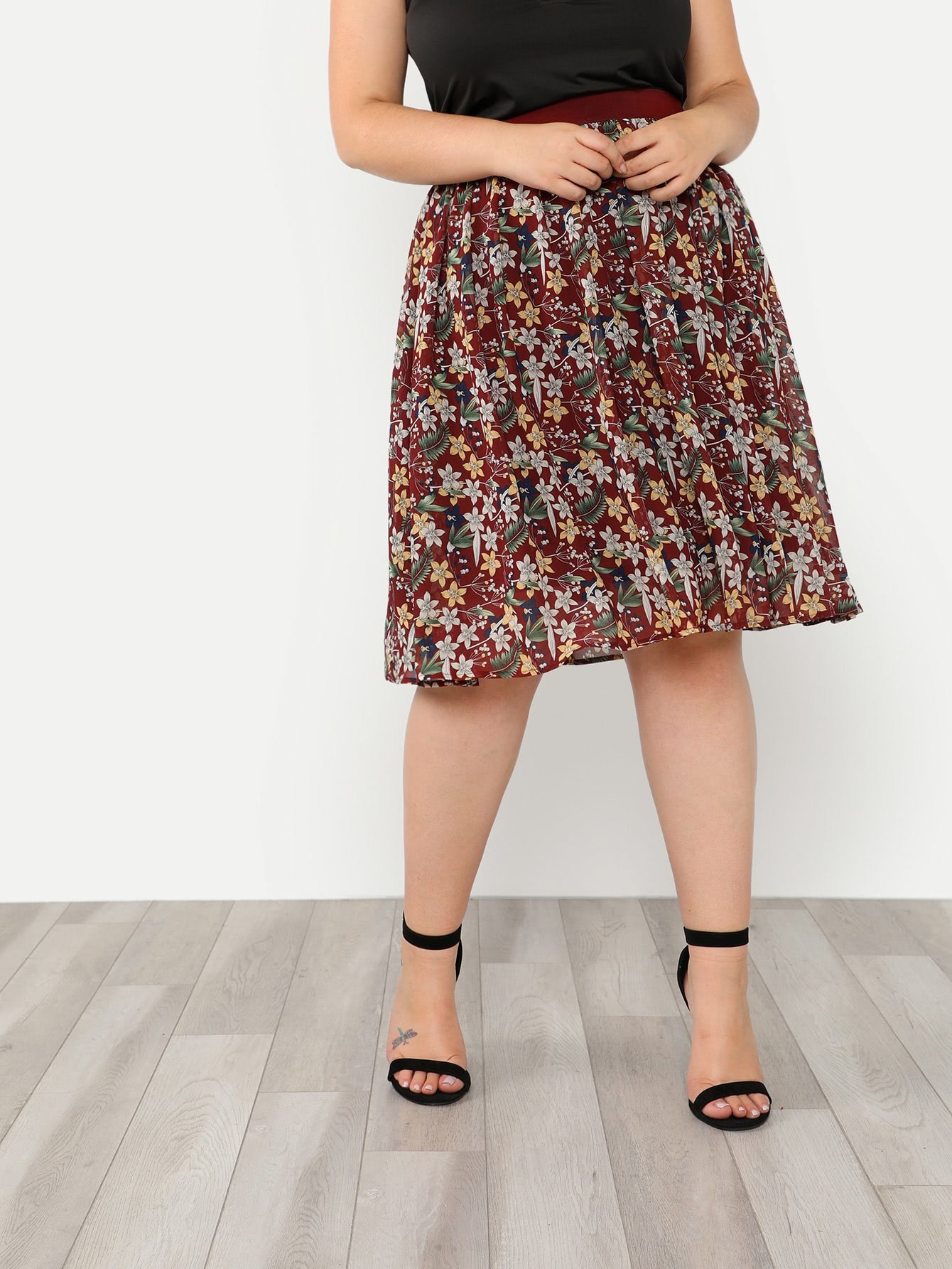 Юбка до колена с принтом цветы
