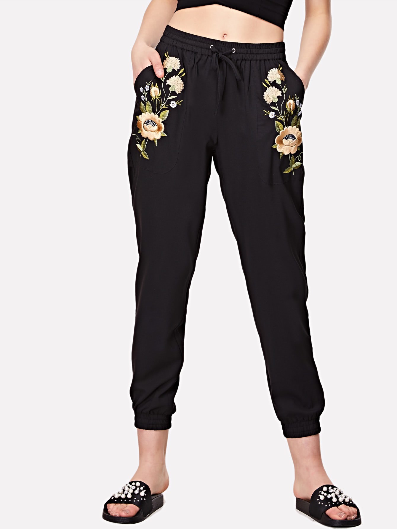 Брюки с вышивкой цветы