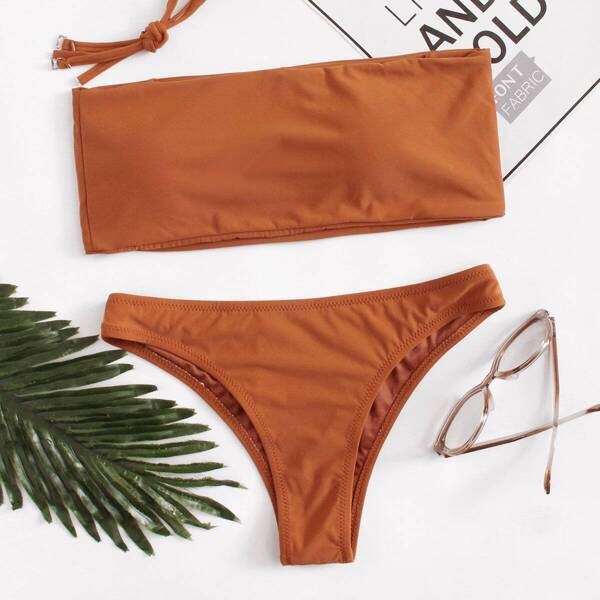 Detachable Straps Top With Seam Trim Bikini Set
Detachable Straps Top With Seam Trim Bikini Set