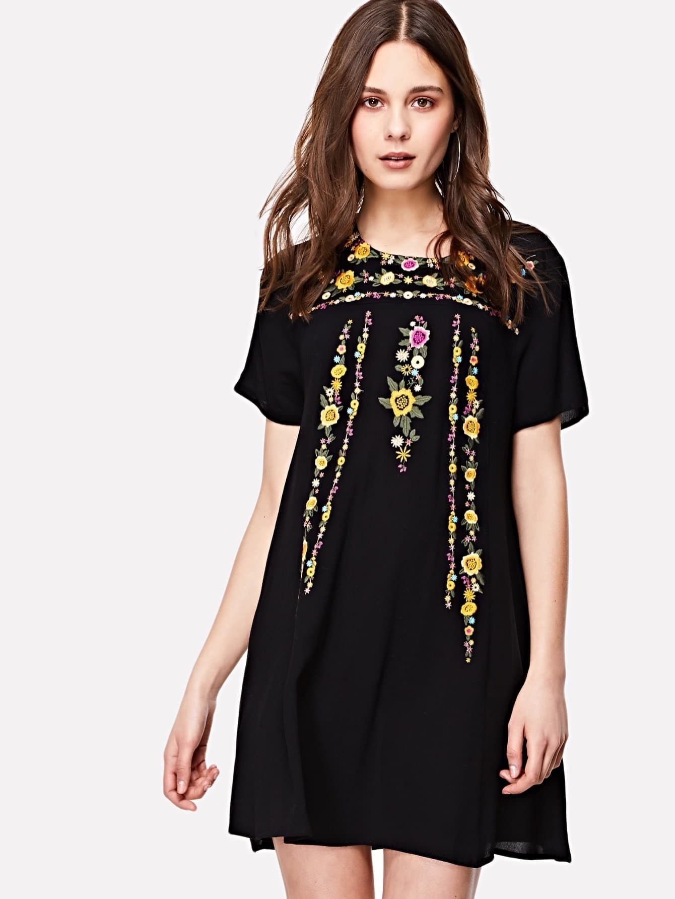 Платье с вышивкой цветы