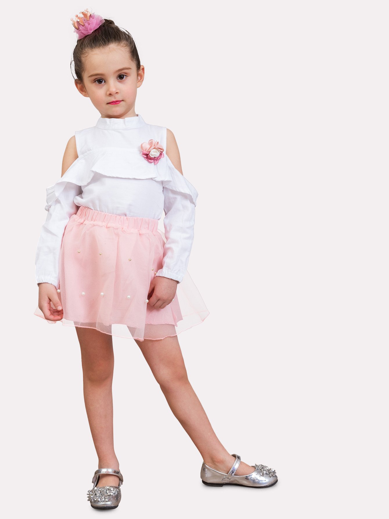 Flower Decoration Open Shoulder Tee With Mesh Skirt
