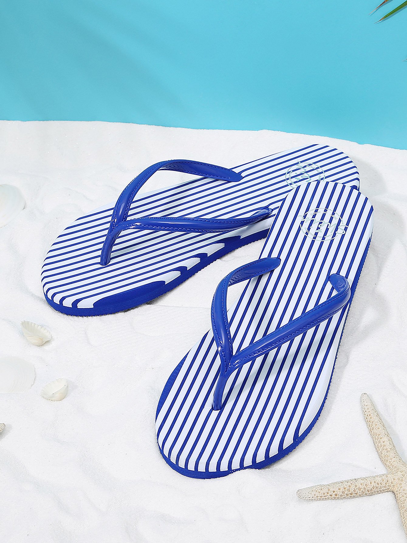 Сандали с полосками