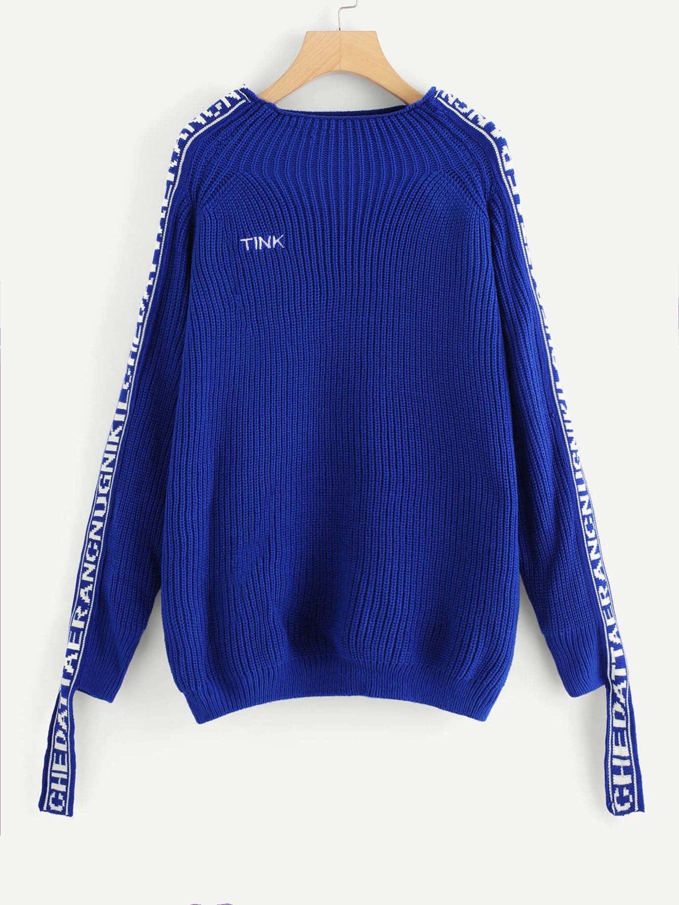 Вышитый свитер с вышивкой