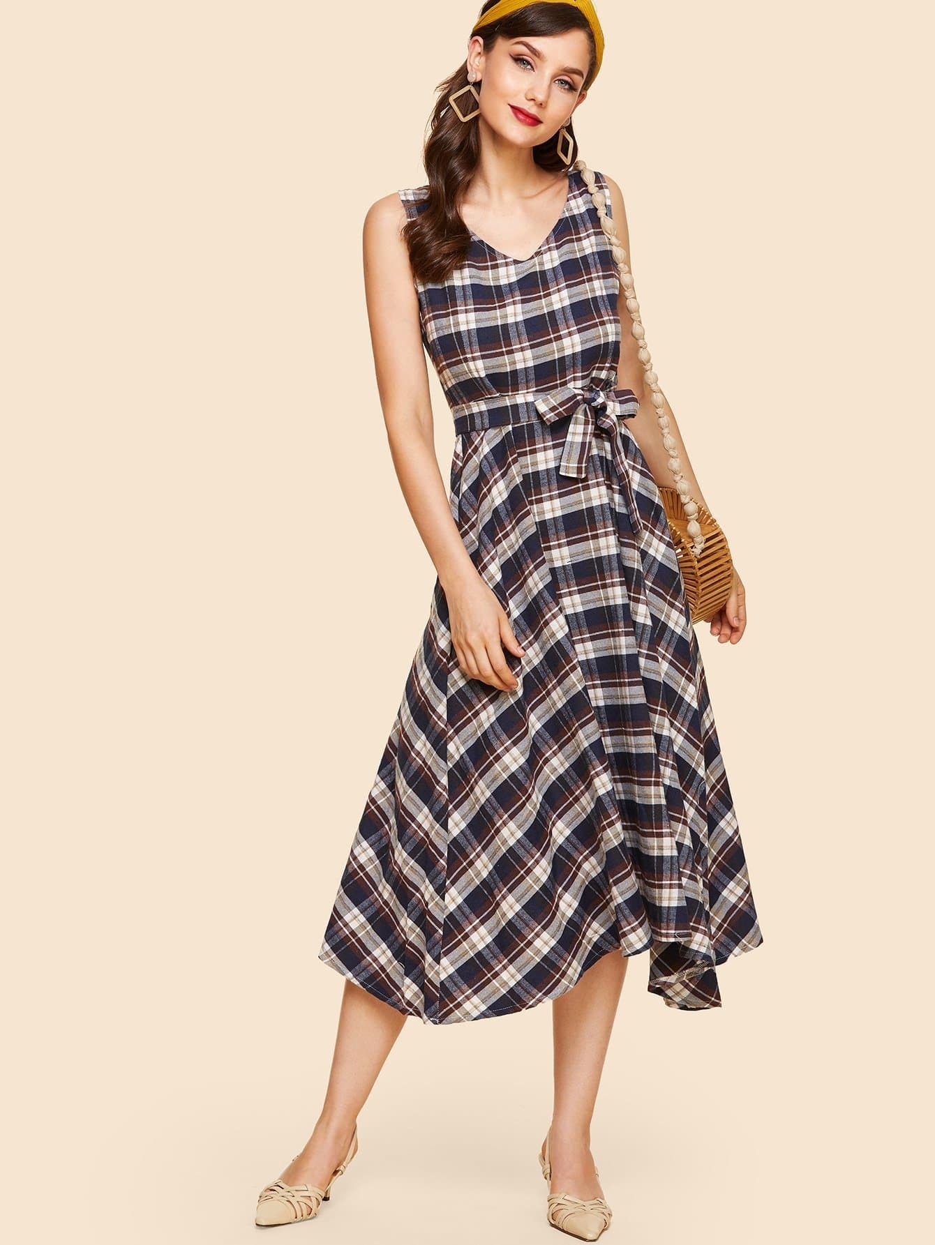 Плащ с капюшоном с поясом