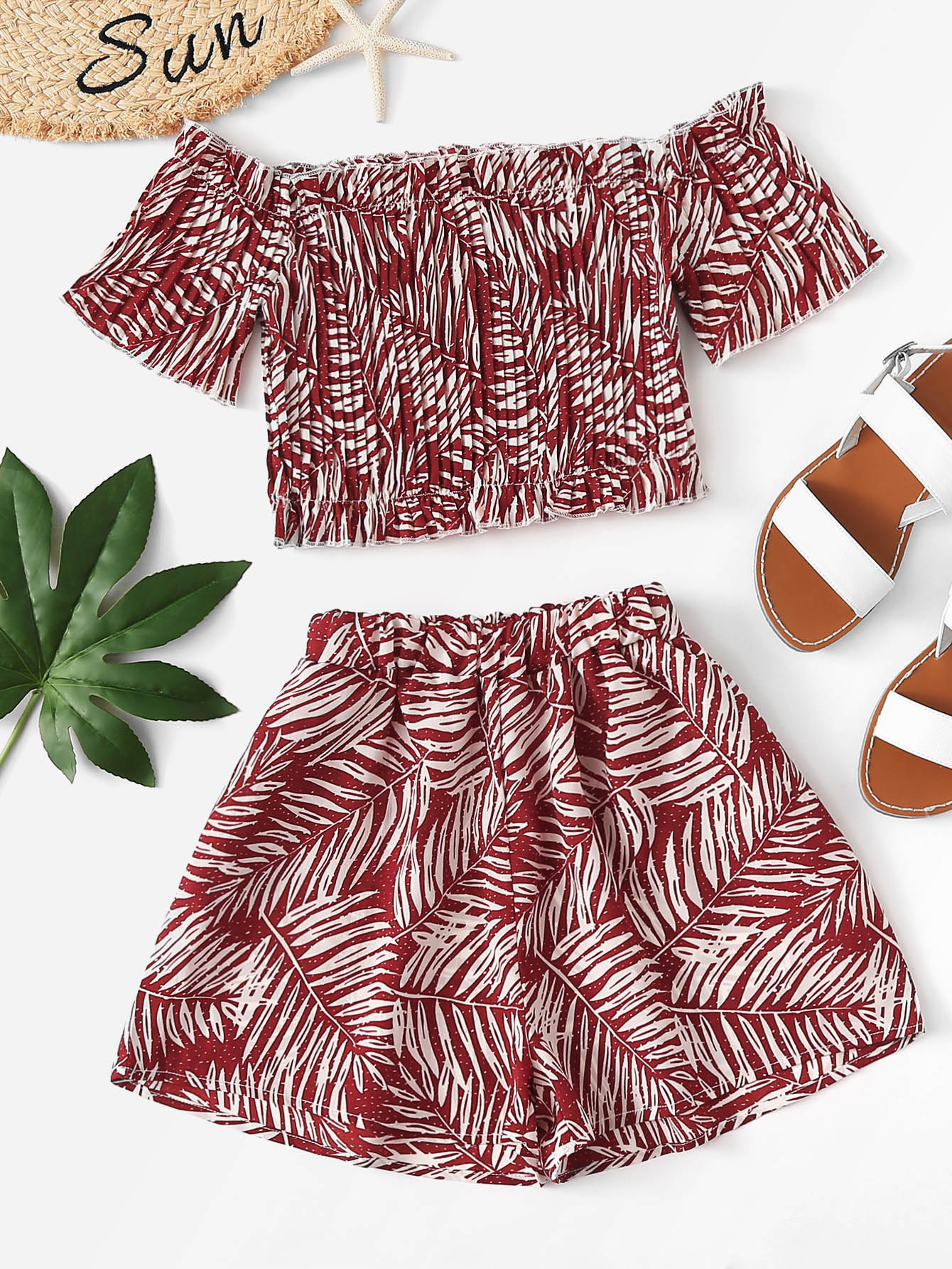 Off Shoulder Leaf Print Crop Top With Shorts