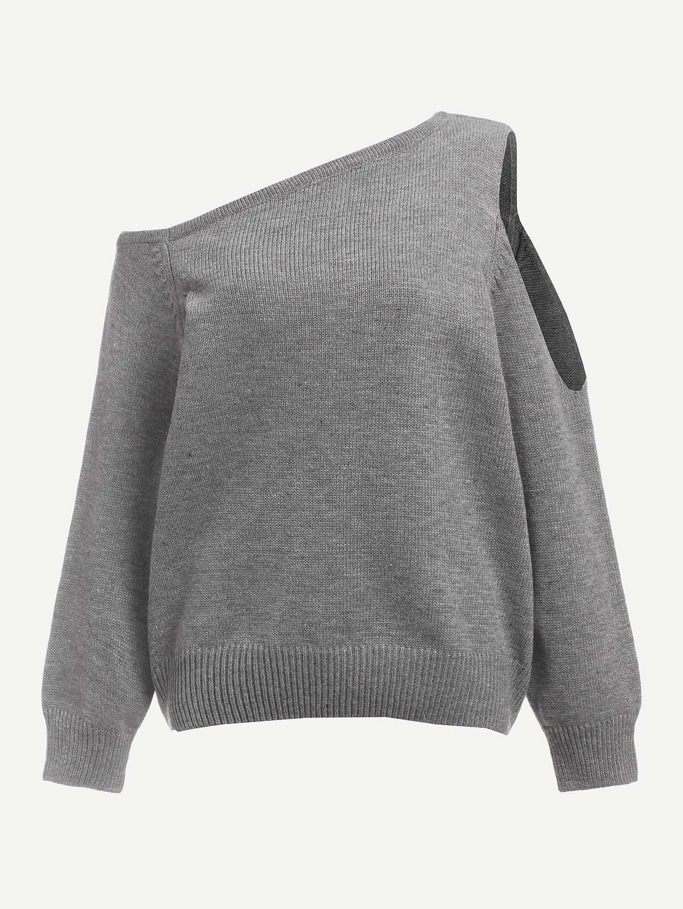 Свитер с асимметричным вырезом и разрезами