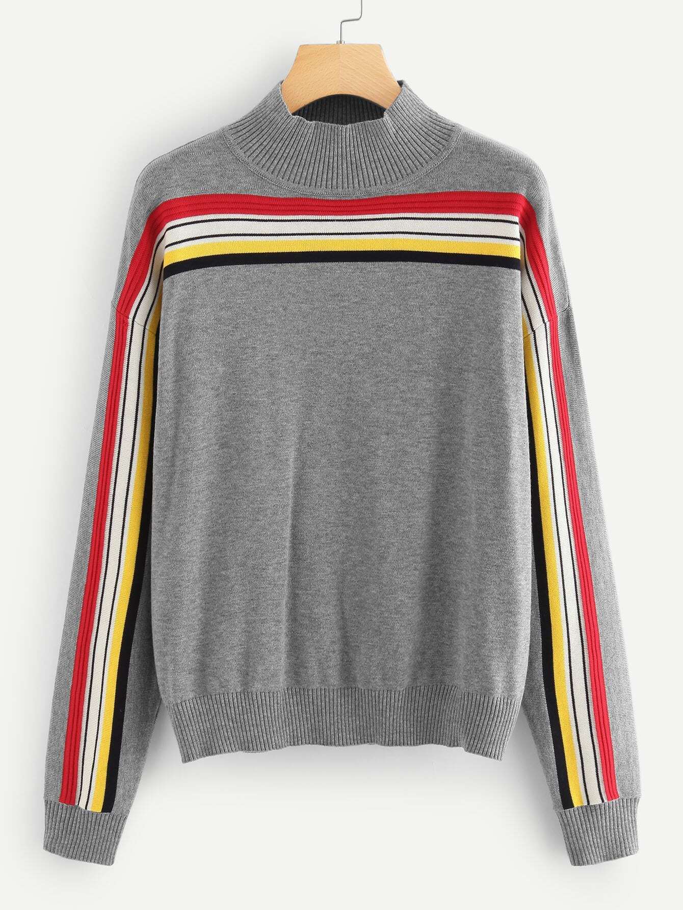 Свитер с полосками