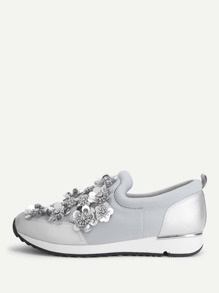 Flower Decorated Low Top Sneakers